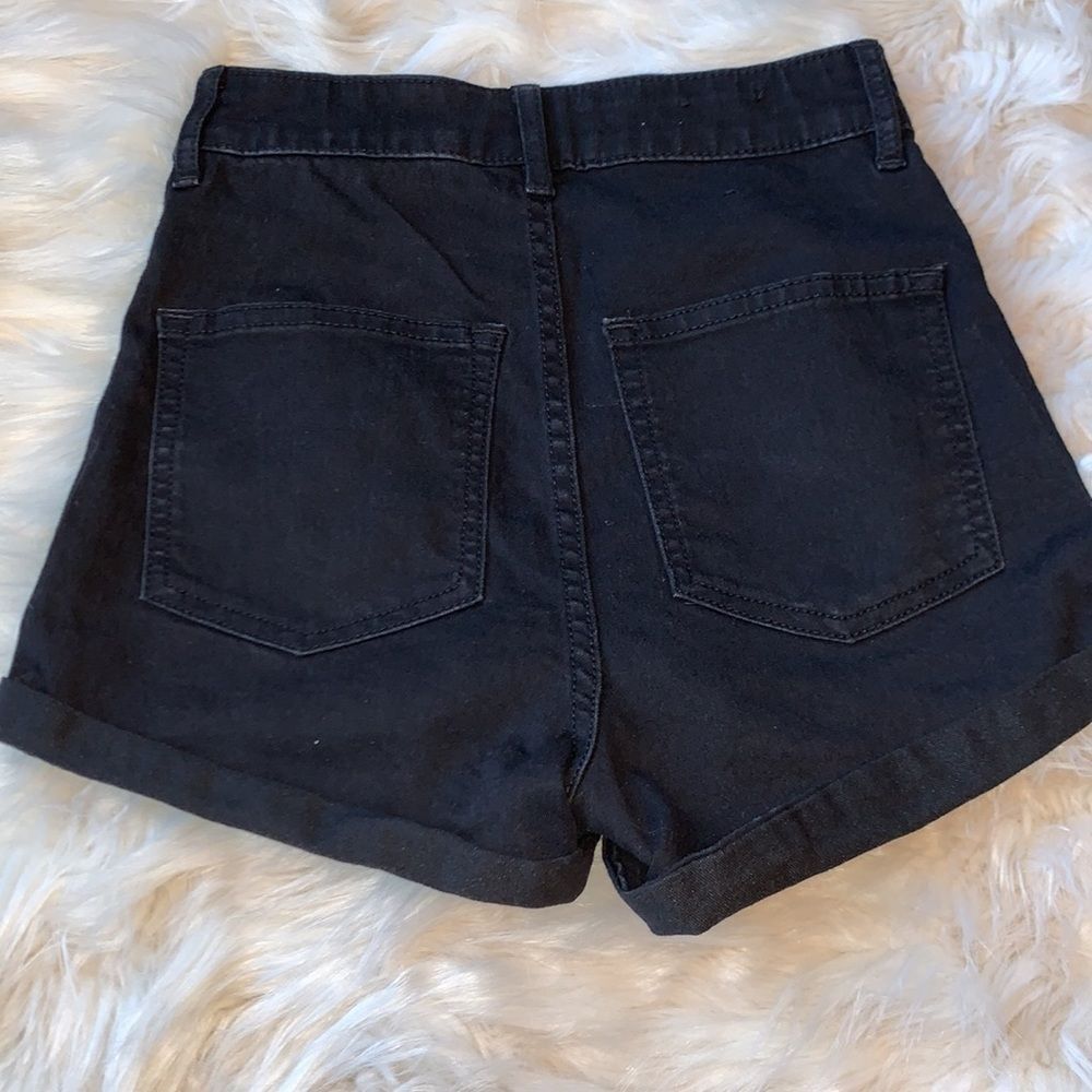 H&M Divided Black Denim Jean Shorts Size 2 - Picture 4 of 6